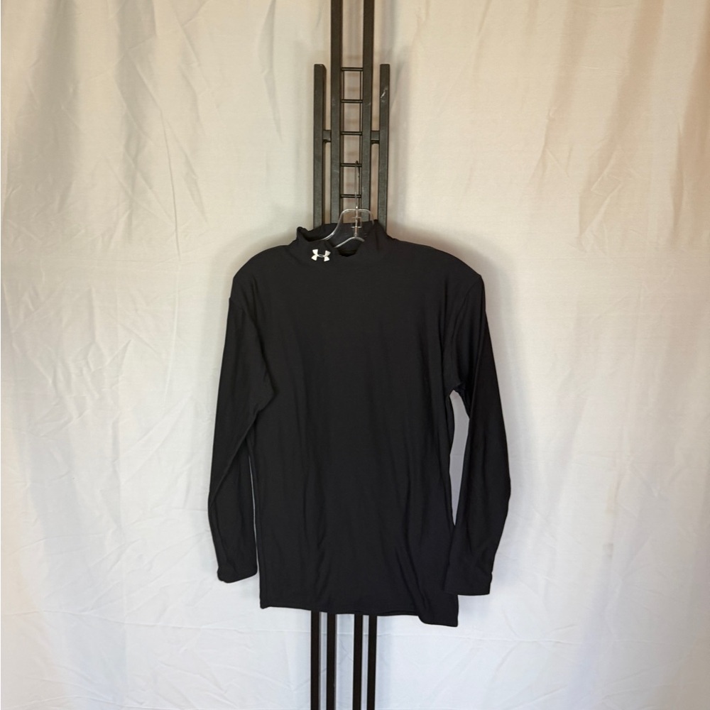 Under Armour Kids Black Long Sleeve‎ Tee (Base layer)